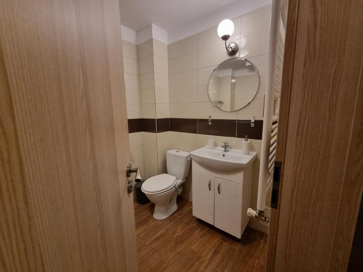 Avram Iancu Private Apartment With Ac Braşov Eksteriør bilde