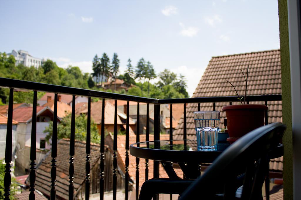 Avram Iancu Private Apartment With Ac Braşov Eksteriør bilde
